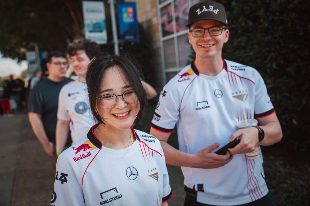 T1 Fans