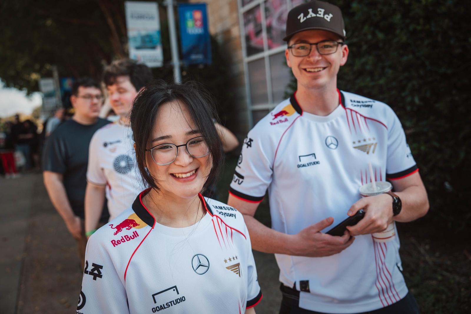 T1 Fans